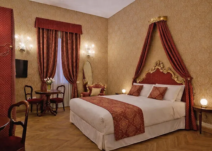 Palazzo Malipiero Trevisan - Le Tre Dimore D'epoca 4* Venedik