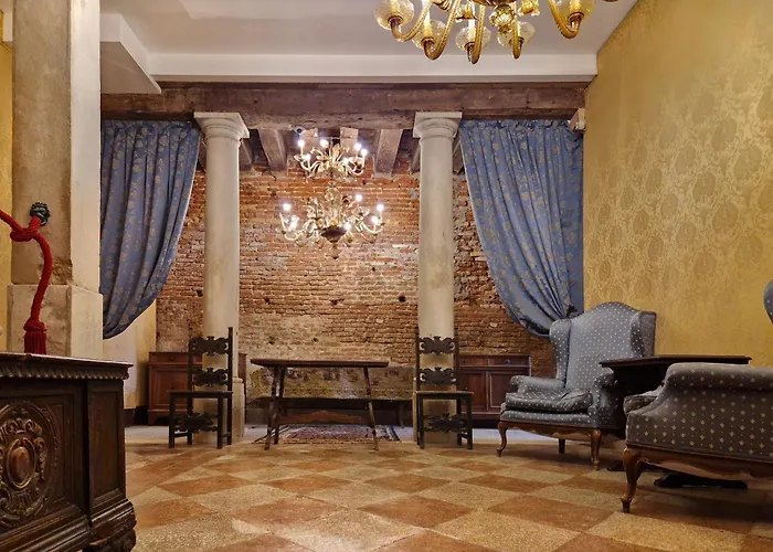 Palazzo Malipiero Trevisan - Le Tre Dimore D'epoca Konukevi 4*