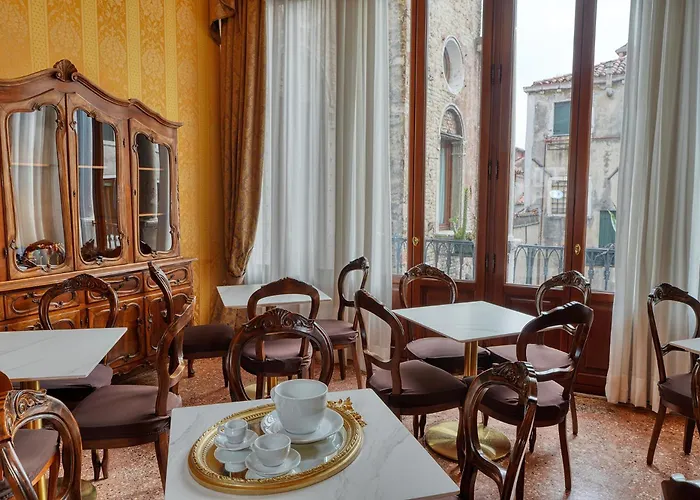 Palazzo Malipiero Trevisan - Le Tre Dimore D'epoca 4*