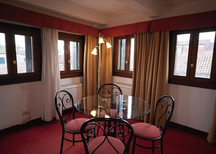 Konukevi Palazzo Malipiero Trevisan - Le Tre Dimore D'epoca Venedik