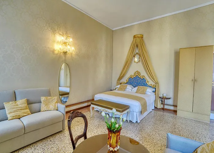 Palazzo Malipiero Trevisan - Le Tre Dimore D'epoca ゲストハウス ヴェネツィア