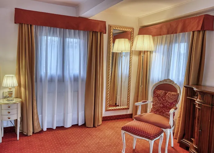 Palazzo Malipiero Trevisan - Le Tre Dimore D'epoca 4* Venedig