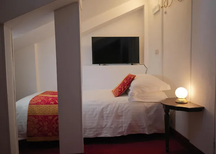 Guest house Palazzo Malipiero Trevisan - Le Tre Dimore D'epoca 4*