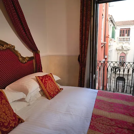 Palazzo Malipiero Trevisan - Le Tre Dimore D'epoca Gasthof